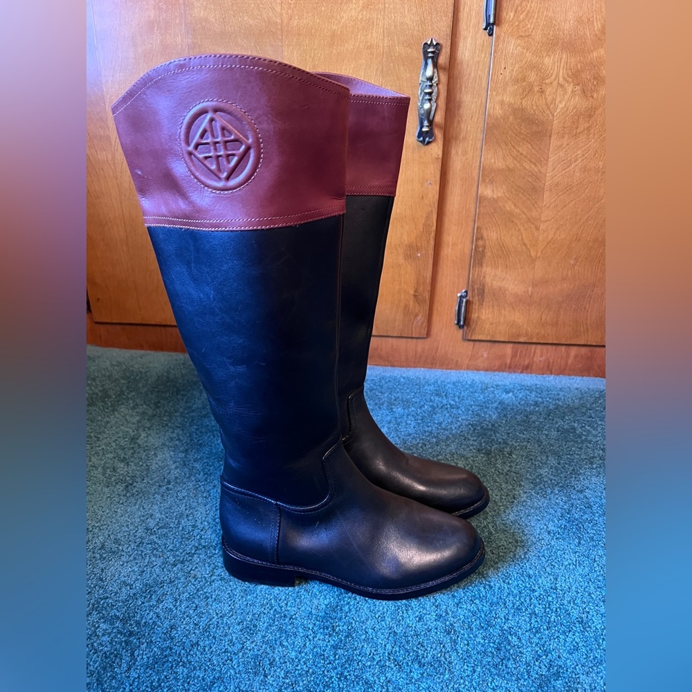 NWOT Antonio Melani Boot Size 7.5 M Two Tone Knee High Boot